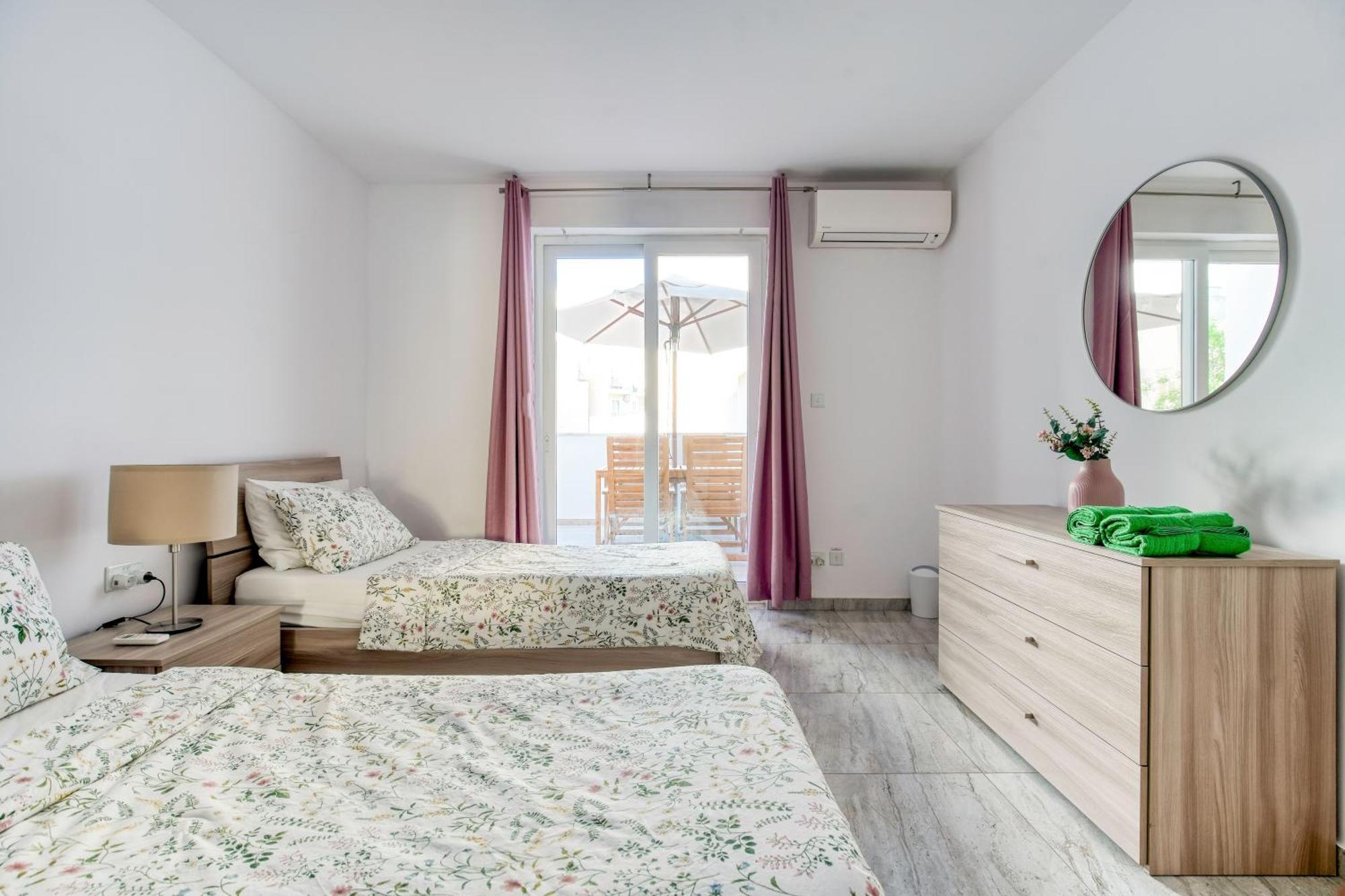 Brand New 2 Bed 2 Bath Apartment In Sliema By The Sea Екстериор снимка