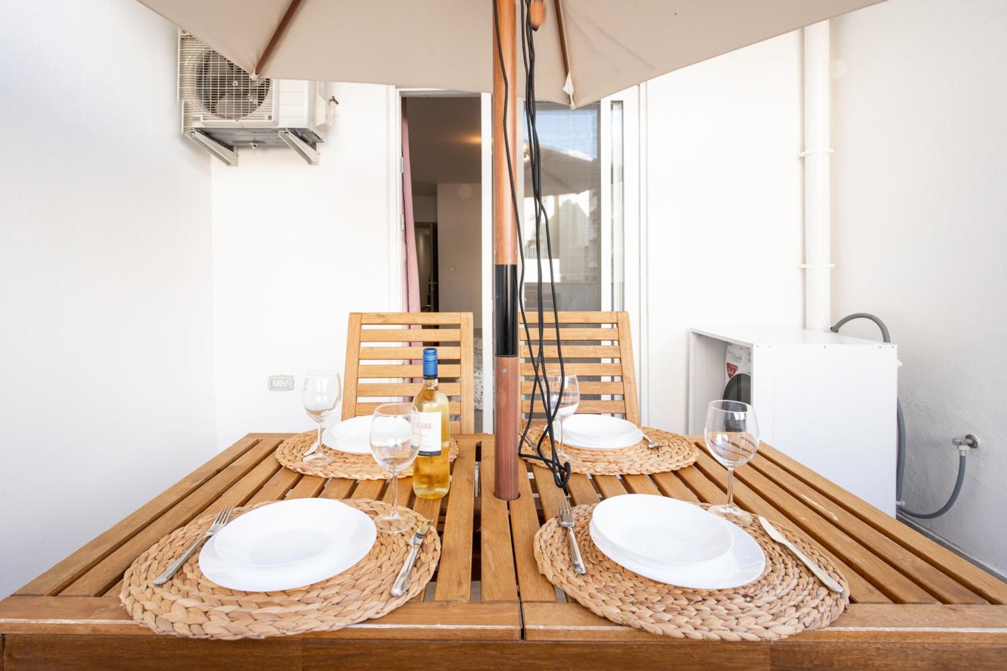 Brand New 2 Bed 2 Bath Apartment In Sliema By The Sea Екстериор снимка