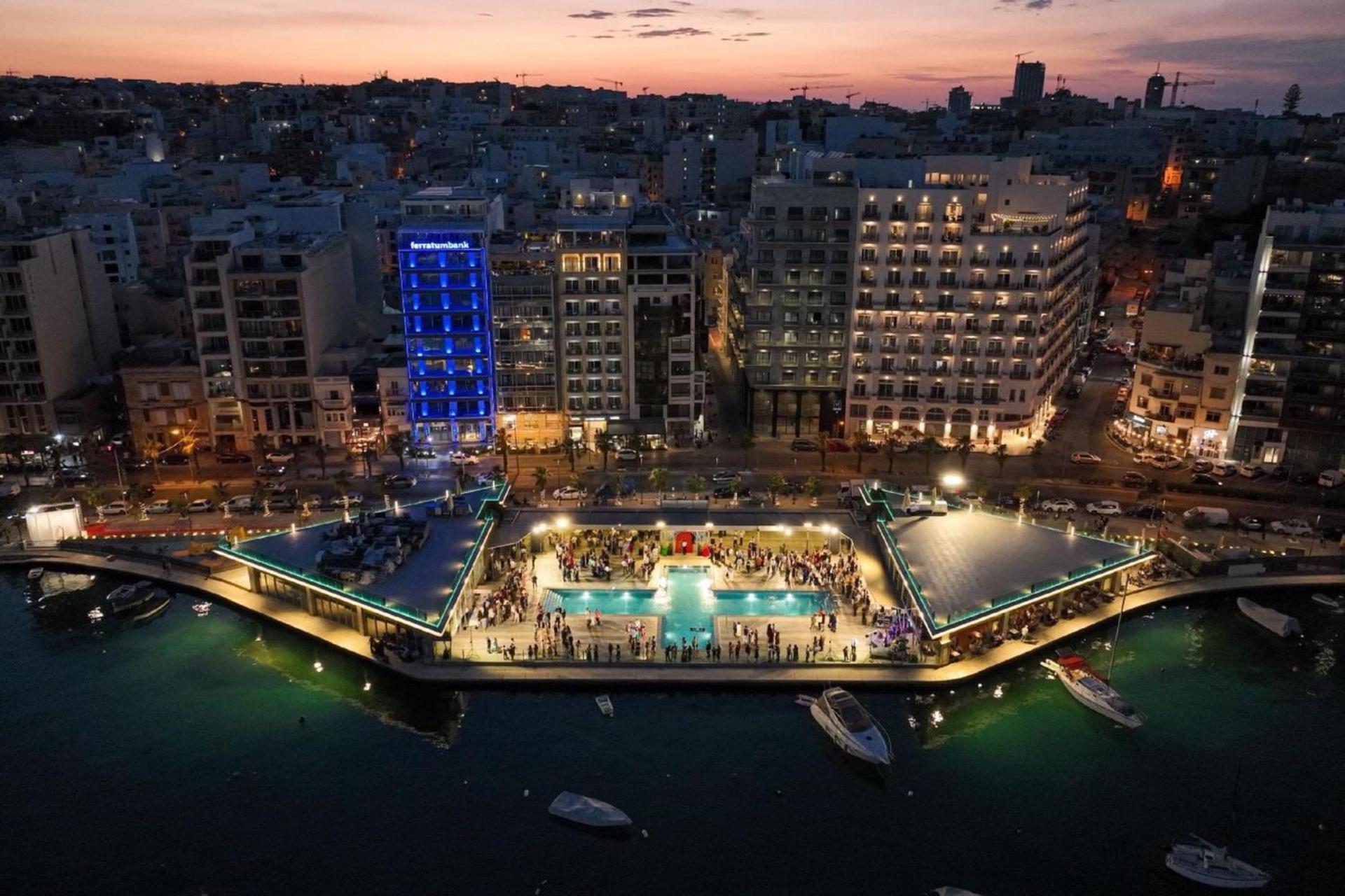 Brand New 2 Bed 2 Bath Apartment In Sliema By The Sea Екстериор снимка